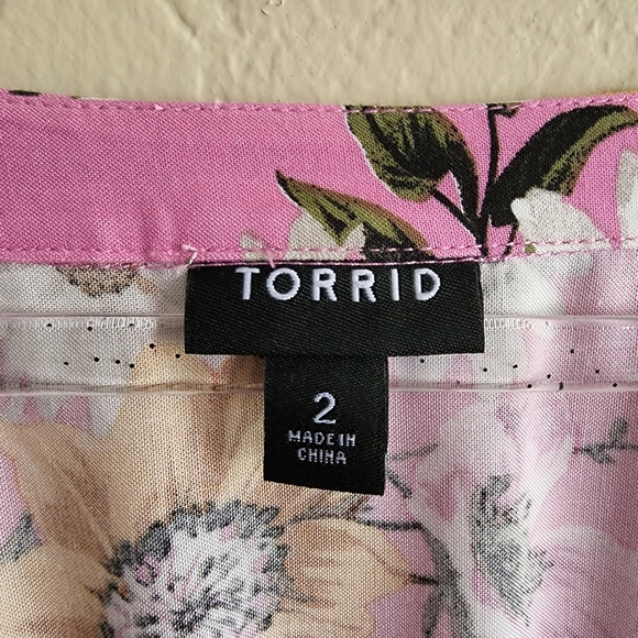 Torrid Pink Floral Challis Shirt Dress Sz 2 - Picture 5 of 12